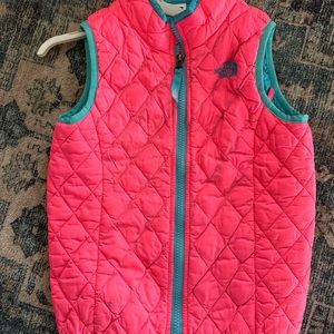 Girls northface vest
